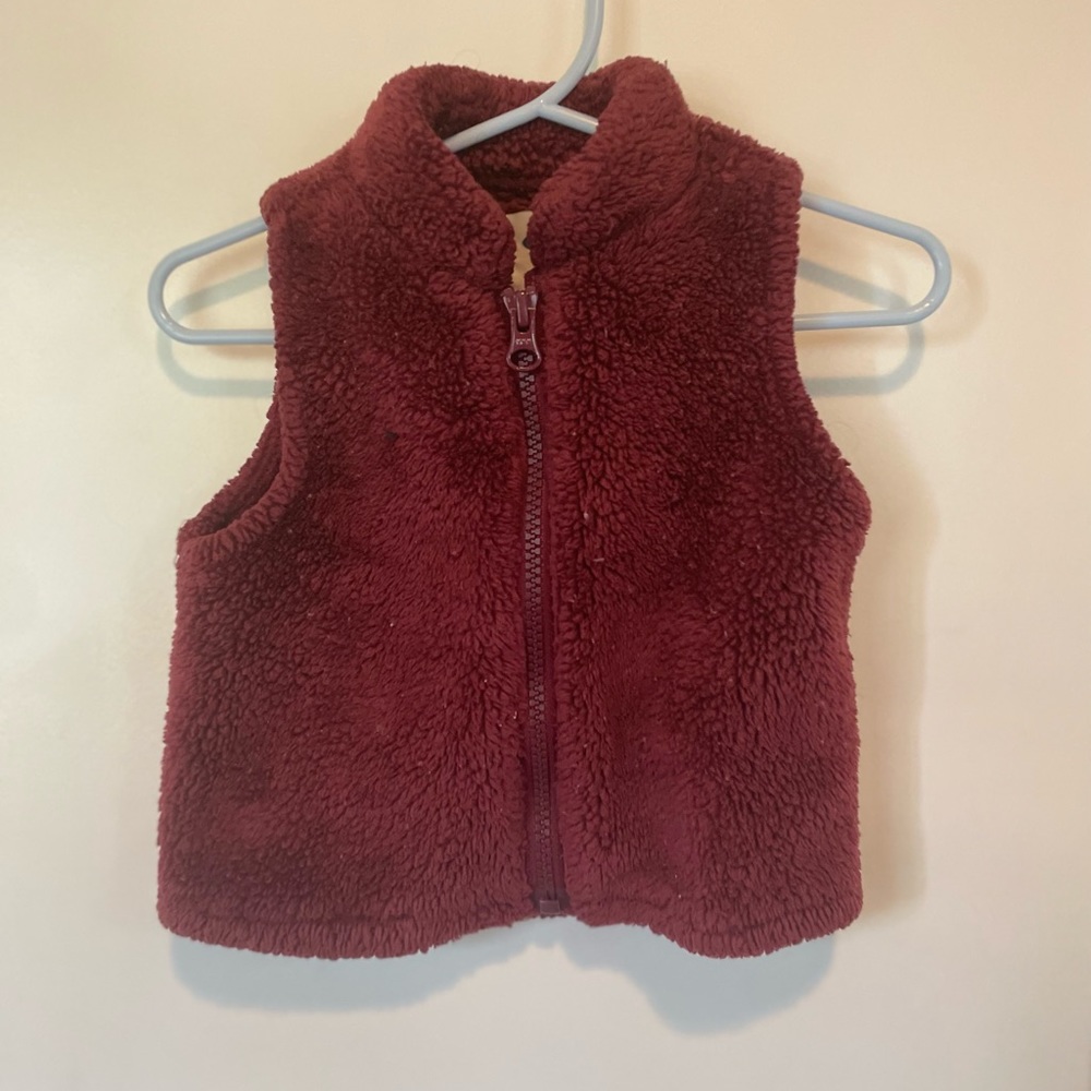 6-12 mo fleece vest, maroon